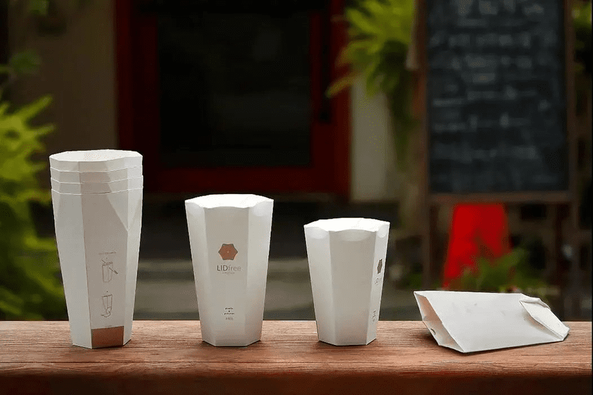 Eco-friendly packaging design - lidfree foldable coffee cup
